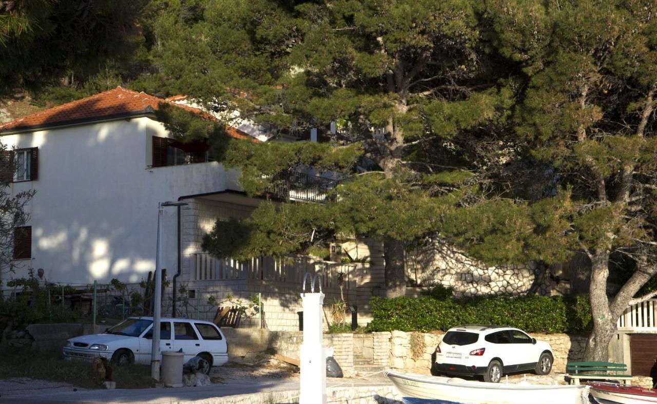 Apartments By The Sea Brela, Makarska - 11821 Exterior photo